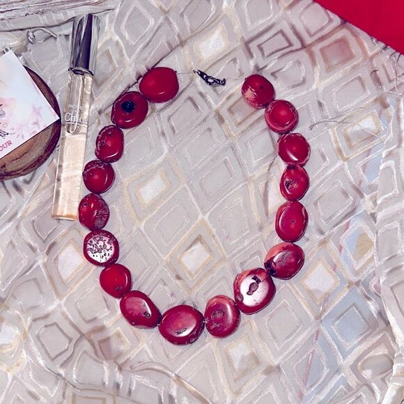 Vintage Jewelry - Vintage Rare Custom Crafted Red Black Pink Apple Coral Rock Necklace